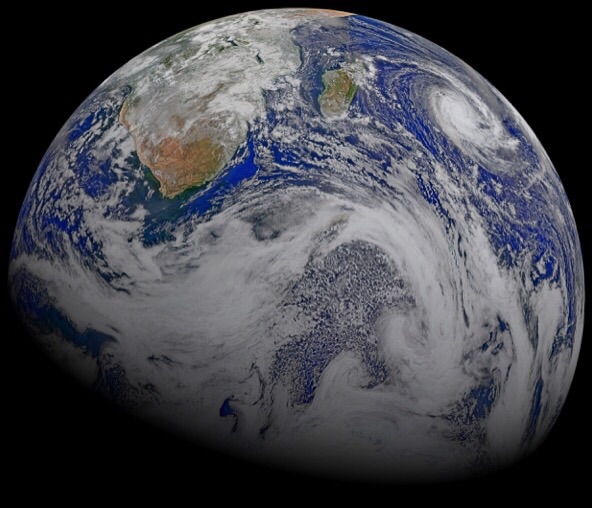 The Southern Ocean's clouds can cool the Earth by reflecting sunlight that would otherwise be absorbed by the darker ocean below. Phytoplankton help with that. Image courtesy of NASA. The Southern Ocean's clouds can cool the Earth by reflecting sunlight that would otherwise be absorbed by the darker ocean below. Phytoplankton help with that. Image courtesy of NASA.