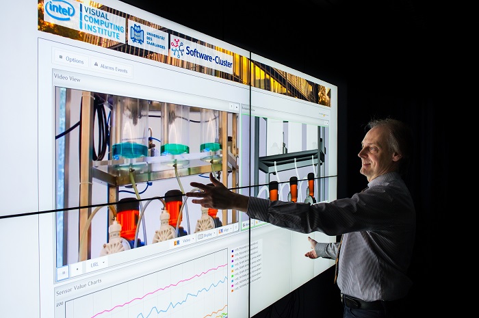 Professor Thorsten Herfet developed a platform experts can use to fix problems without being local. By Oliver Dietze Professor Thorsten Herfet developed a platform experts can use to fix problems without being local. By Oliver Dietze