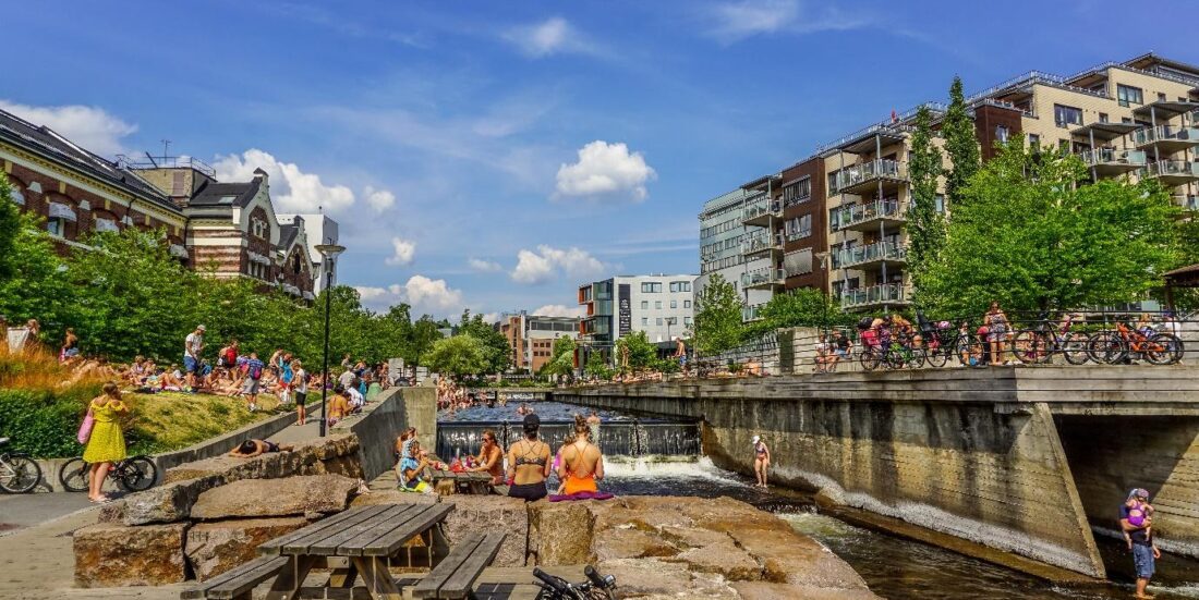 Planners must take into account that the combined effects of densely-packed housing and climate change can make living in cities unendurable. Photo: Shutterstock