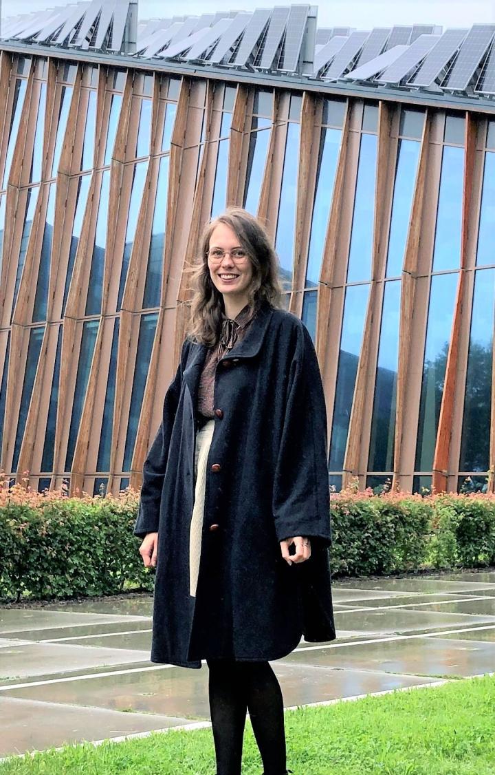 This is Mina Leiviskä, second author of the Frontiers in Nanotechnology paper.
