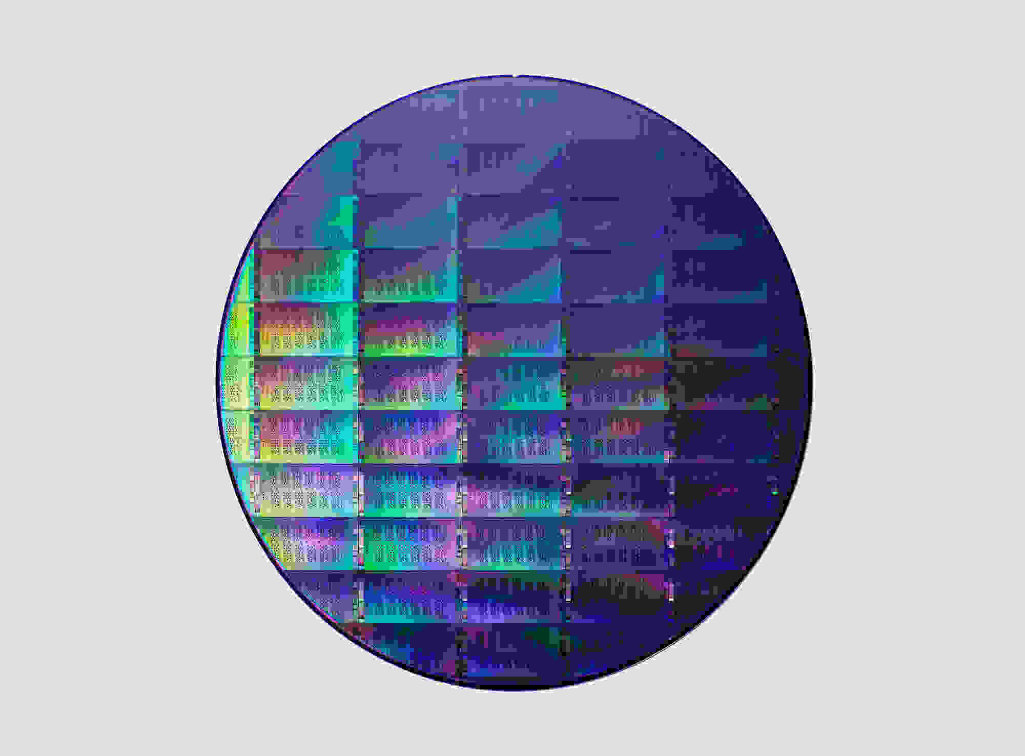 A 300-millimeter quantum wafer. (Credit: IBM)